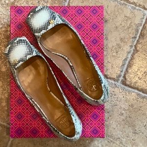 Tory Burch Snake Skin Like Dress Shoes